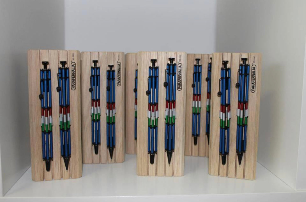 Parafernalia penna o mechanical pencil Revolution Flag collection Italy
